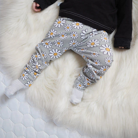 daisy print baby leggings